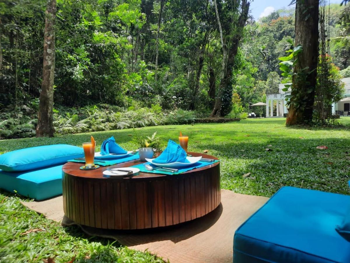 ปาล์มสโตน รีทรีต Hotel คิตุลกาลา ภายนอก รูปภาพ